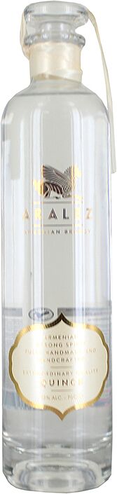 Strong alcoholic quince drink "Aralez" 0.7l