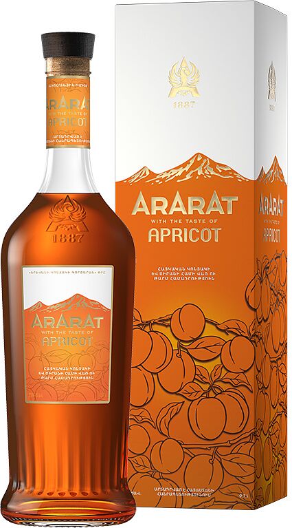 Алкогольный абрикосовый напиток "Арарат" 0.7л