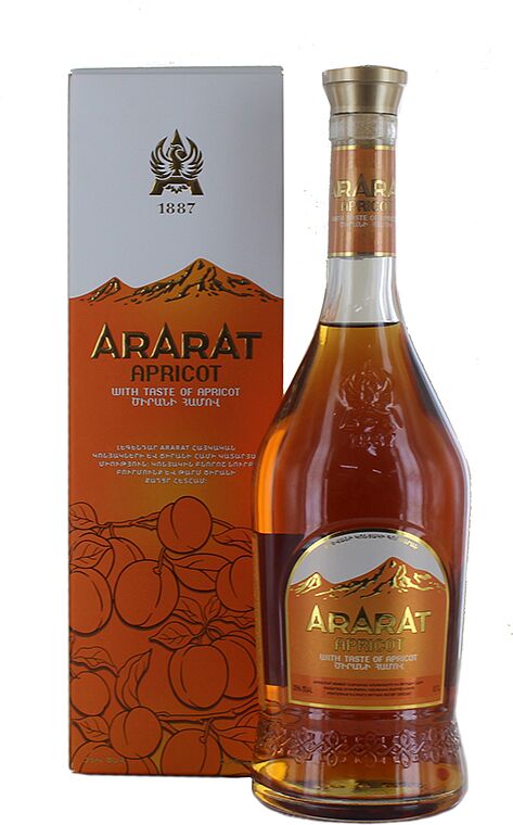 Ալկոհոլային ըմպելիք «Ararat Apricot» 0.7լ