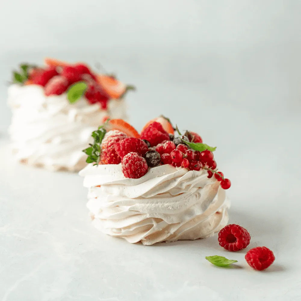 Dessert  "SAS Sweet Pavlova" 