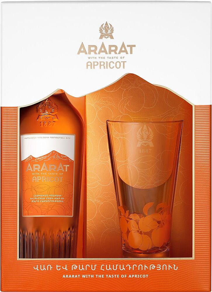 Алкогольний абрикосовый напиток "Арарат" 0.7л 